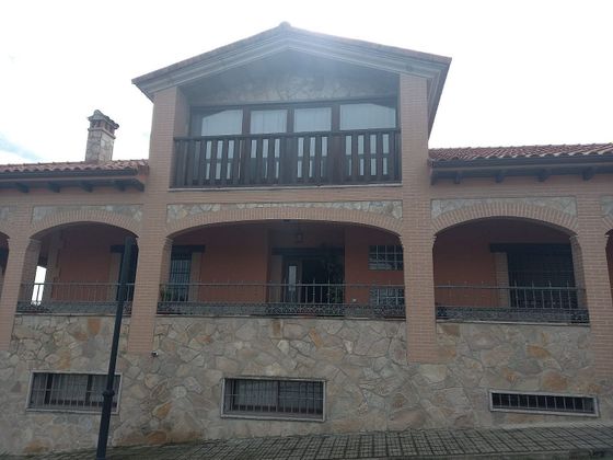 Foto 2 de Casa en venda a Malpartida de Plasencia de 7 habitacions amb terrassa i piscina