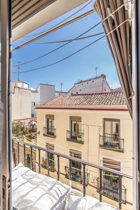 Foto 1 de Pis en venda a Palacio de 2 habitacions amb balcó i calefacció