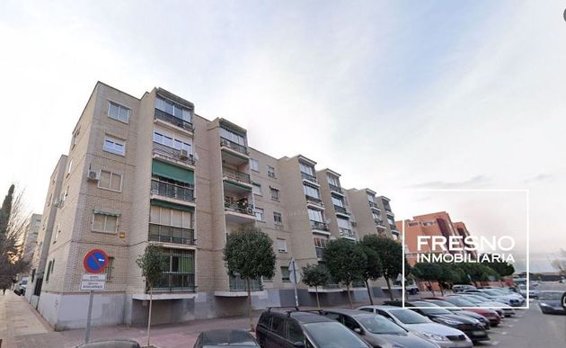 Foto 1 de Piso en venta en Centro - Torrejón de Ardoz de 3 habitaciones con terraza y ascensor