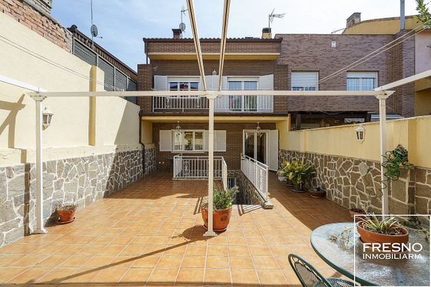 Foto 1 de Venta de casa adosada en Cobeña de 6 habitaciones con terraza y garaje