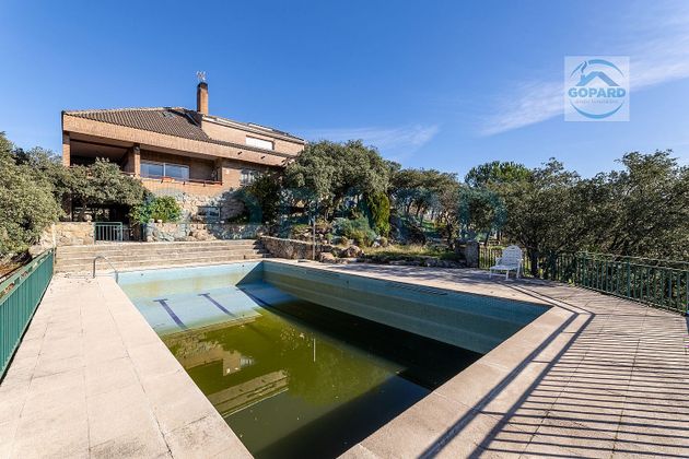 Foto 1 de Casa rural en venda a Parquelagos - Puente Nuevo de 9 habitacions amb terrassa i piscina