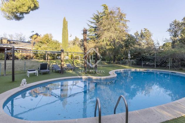 Foto 2 de Xalet en venda a Montealina de 6 habitacions amb piscina i garatge