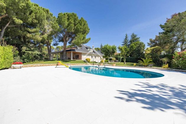 Foto 1 de Chalet en venta en Las Lomas de 6 habitaciones con terraza y piscina