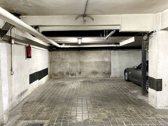 Foto 2 de Venta de garaje en calle De López de Hoyos de 24 m²