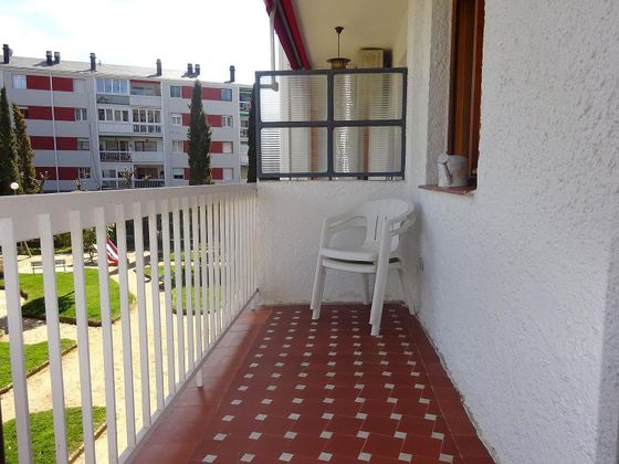 Foto 2 de Venta de piso en Zona Colegios de 2 habitaciones con terraza y piscina