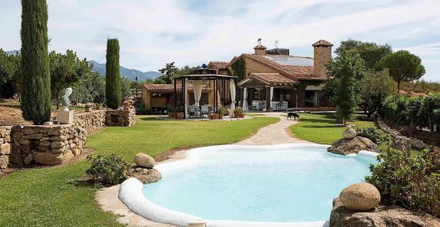 Foto 2 de Casa rural en venda a calle Diseminado de 14 habitacions amb terrassa i piscina