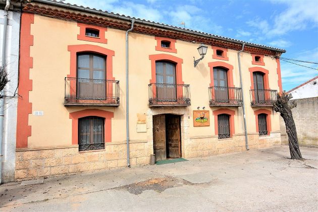 Foto 1 de Casa en venda a Rioseco de Soria de 9 habitacions amb terrassa i jardí
