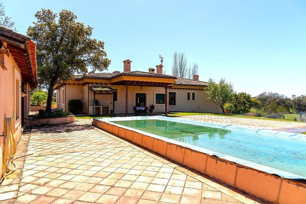 Foto 2 de Casa en venda a calle Mayor de 10 habitacions amb terrassa i piscina