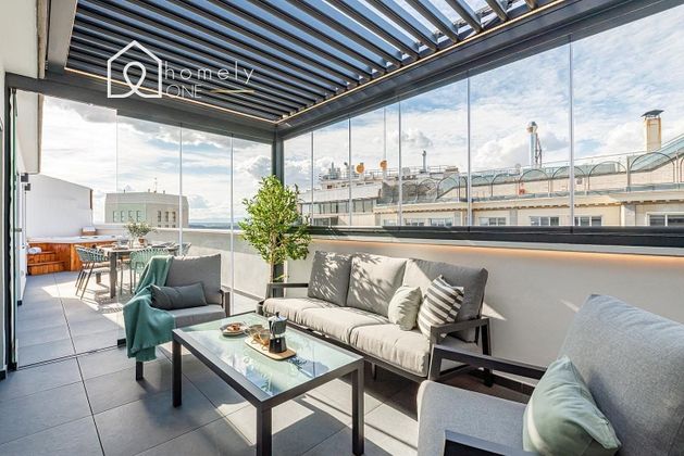 Foto 1 de Ático en venta en Sol de 2 habitaciones con terraza y balcón