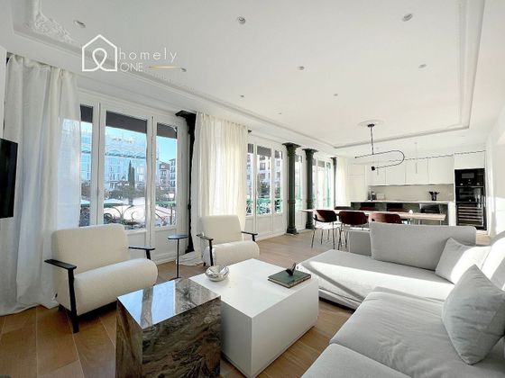 Foto 1 de Alquiler de piso en Cortes - Huertas de 3 habitaciones con balcón y aire acondicionado
