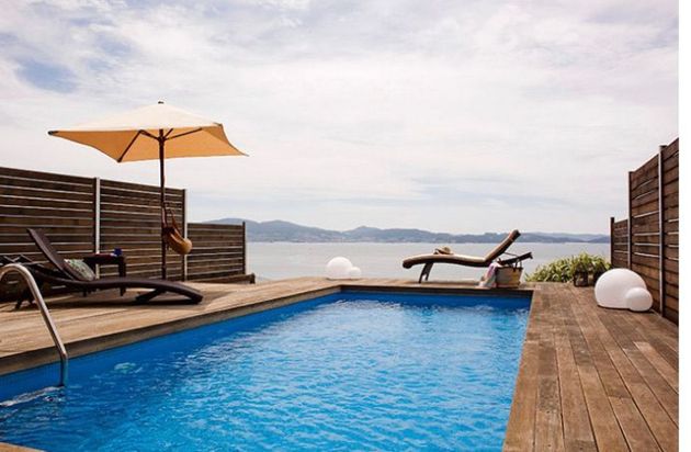 Foto 2 de Casa adossada en venda a Sanxenxo de 4 habitacions amb terrassa i piscina