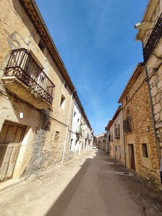 Foto 2 de Casa rural en venda a Castillejo de Robledo de 7 habitacions amb balcó