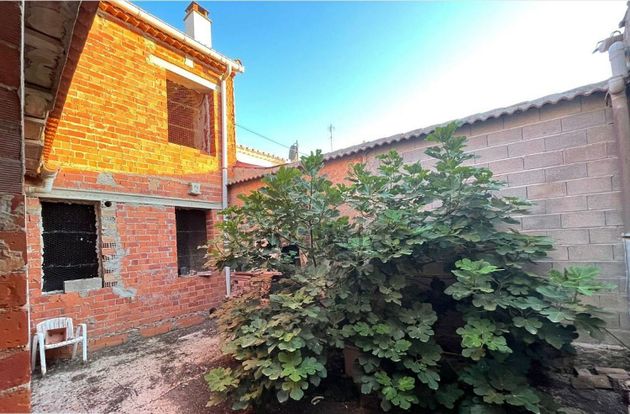 Foto 2 de Casa en venda a calle Cervantes de 5 habitacions amb terrassa i balcó