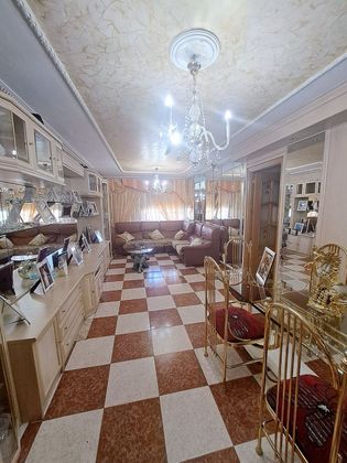 Foto 2 de Piso en venta en Numancia de 3 habitaciones con terraza y aire acondicionado