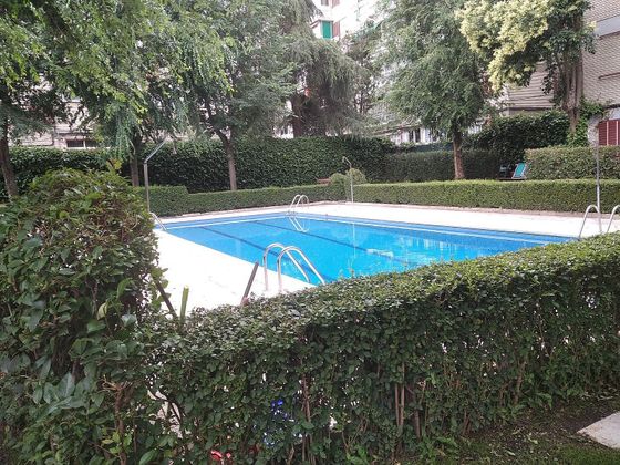 Foto 2 de Pis en venda a Aluche de 3 habitacions amb terrassa i piscina