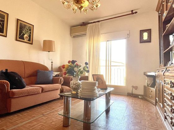 Foto 1 de Piso en alquiler en Tres Olivos - Valverde de 3 habitaciones con terraza y calefacción
