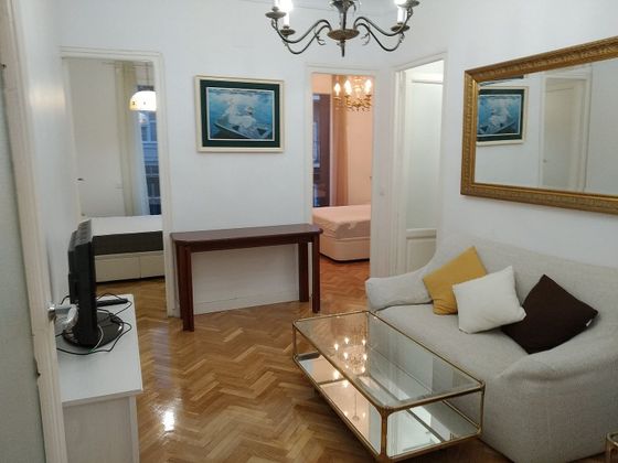 Foto 1 de Piso en alquiler en Delicias de 3 habitaciones con balcón y calefacción