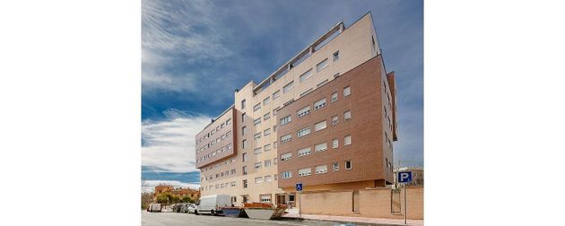 Foto 2 de Piso en alquiler en Guardia Civil - Zona industrial de 1 habitación con terraza y piscina