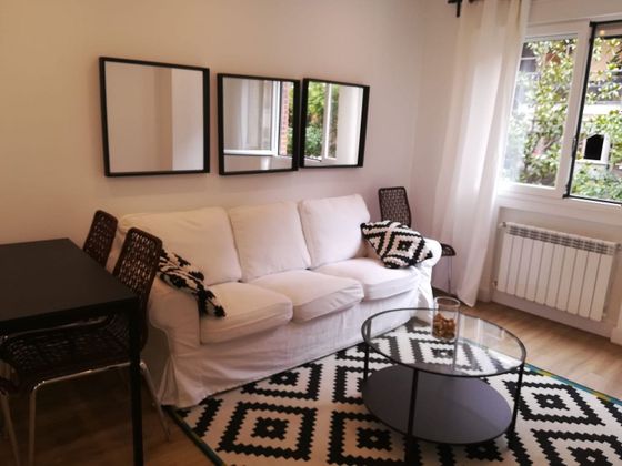 Foto 1 de Piso en alquiler en Adelfas de 3 habitaciones con muebles y aire acondicionado