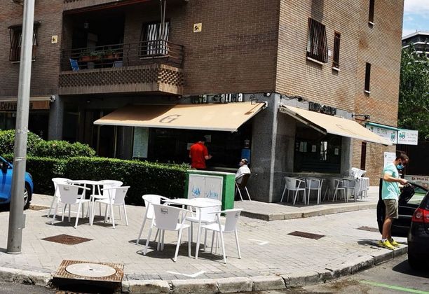 Foto 1 de Alquiler de local en Castilla con terraza