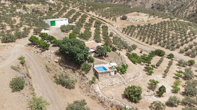 Foto 1 de Casa rural en venda a polígono Parcela Colmenar Málaga E de 4 habitacions amb terrassa i piscina