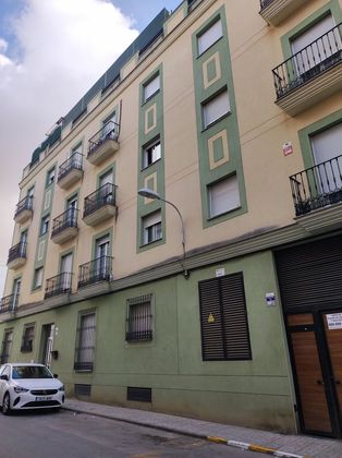 Foto 2 de Piso en venta en calle Seis de Diciembre de 3 habitaciones con terraza y piscina