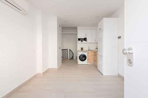 Foto 1 de Dúplex en alquiler en Peñagrande de 1 habitación con aire acondicionado y calefacción