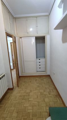 Foto 2 de Alquiler de piso en Puerta del Ángel de 2 habitaciones con calefacción