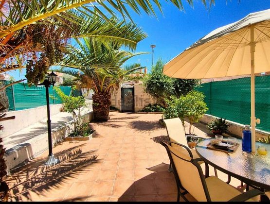 Foto 2 de Casa en venta en Villamantilla de 3 habitaciones con piscina y jardín