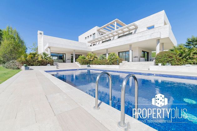Foto 2 de Xalet en venda a Valdemarín de 6 habitacions amb terrassa i piscina