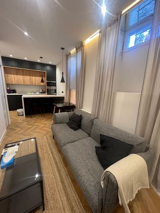 Foto 1 de Piso en alquiler en calle Maria de Molina de 2 habitaciones con terraza y muebles