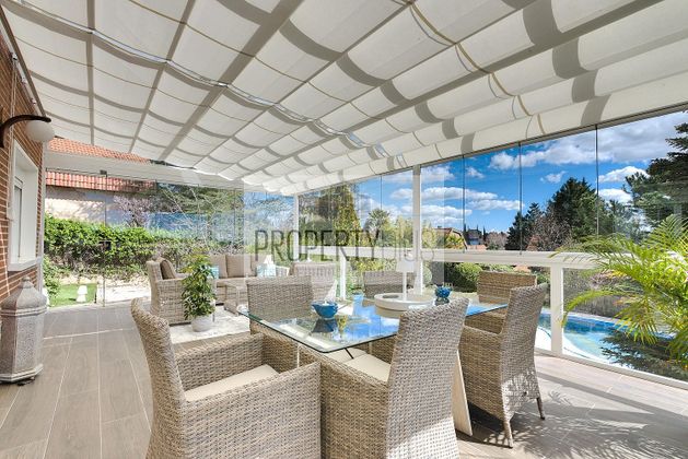 Foto 2 de Chalet en venta en Los Peñascales de 4 habitaciones con terraza y piscina