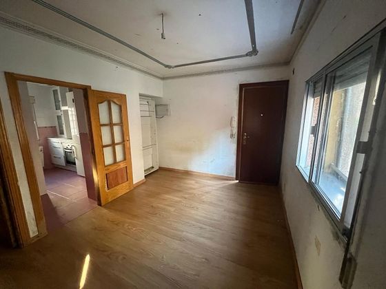 Foto 2 de Piso en venta en Portazgo de 2 habitaciones con calefacción