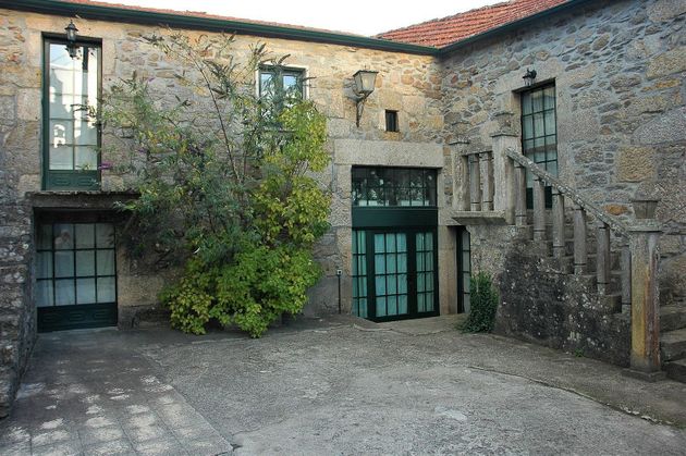 Foto 2 de Casa en venda a calle Villaquinte de 3 habitacions amb garatge i jardí