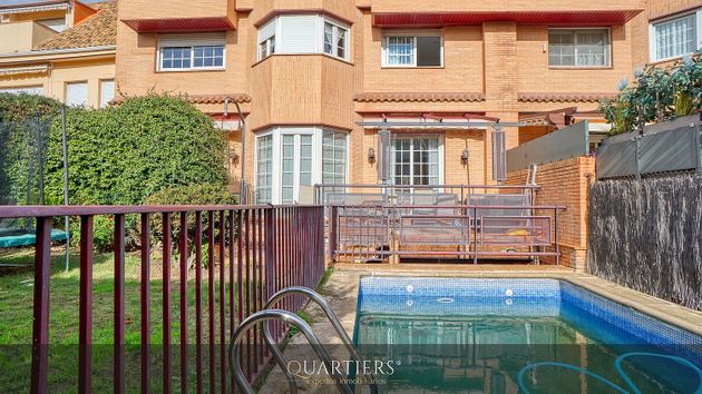 Foto 2 de Venta de casa adosada en Piovera - Conde Orgaz de 6 habitaciones con terraza y piscina