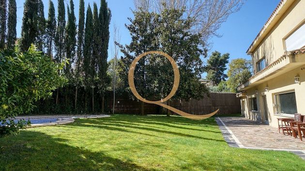 Foto 1 de Xalet en venda a Piovera - Conde Orgaz de 6 habitacions amb terrassa i piscina