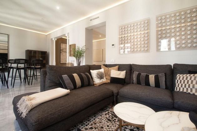 Foto 1 de Alquiler de piso en calle Del Conde de Aranda de 3 habitaciones con muebles y aire acondicionado