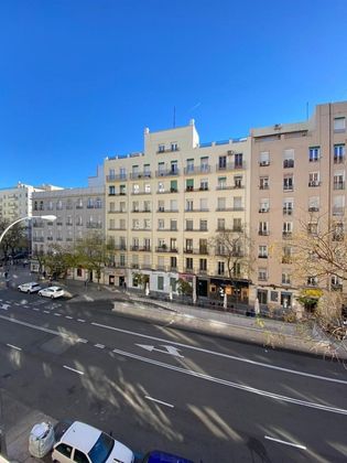 Foto 1 de Pis en venda a calle De Narváez de 3 habitacions amb terrassa i garatge