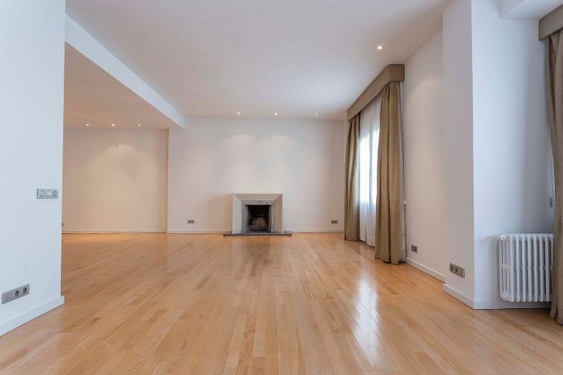 Foto 2 de Alquiler de piso en calle De Claudio Coello de 4 habitaciones con aire acondicionado y calefacción