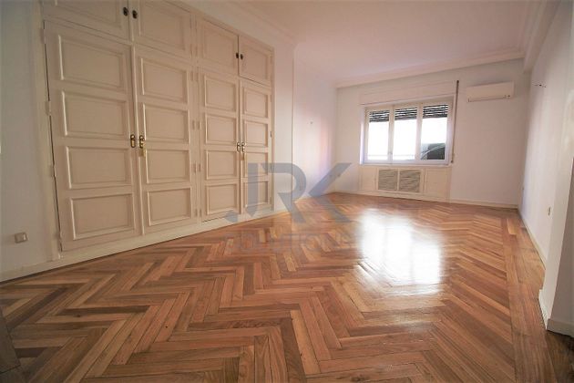 Foto 2 de Piso en alquiler en Castellana de 2 habitaciones con aire acondicionado y calefacción