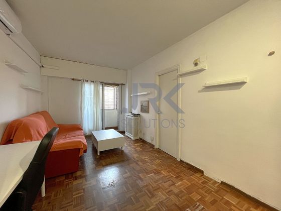 Foto 1 de Piso en alquiler en Guindalera de 1 habitación con terraza y muebles