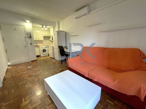 Foto 2 de Piso en alquiler en Guindalera de 1 habitación con terraza y muebles