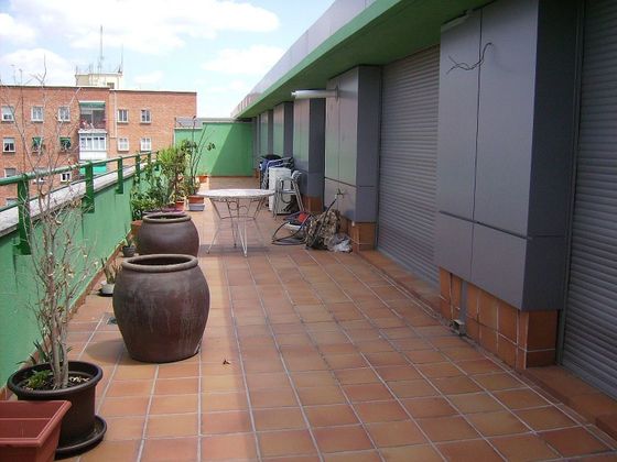 Foto 1 de Ático en venta en Guindalera de 3 habitaciones con terraza y piscina