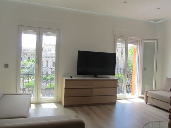 Foto 2 de Piso en venta en Cuatro Caminos de 2 habitaciones con balcón y aire acondicionado