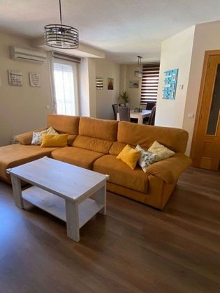 Foto 2 de Casa adosada en venta en Los Villares de 4 habitaciones con garaje y aire acondicionado