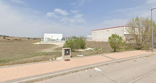 Foto 2 de Venta de terreno en Zona industrial de 1800 m²