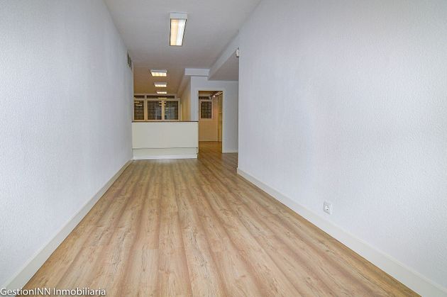 Foto 2 de Alquiler de oficina en Vallehermoso con garaje y aire acondicionado