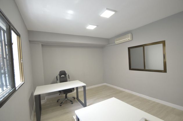 Foto 1 de Oficina en venda a Chopera amb aire acondicionat i calefacció