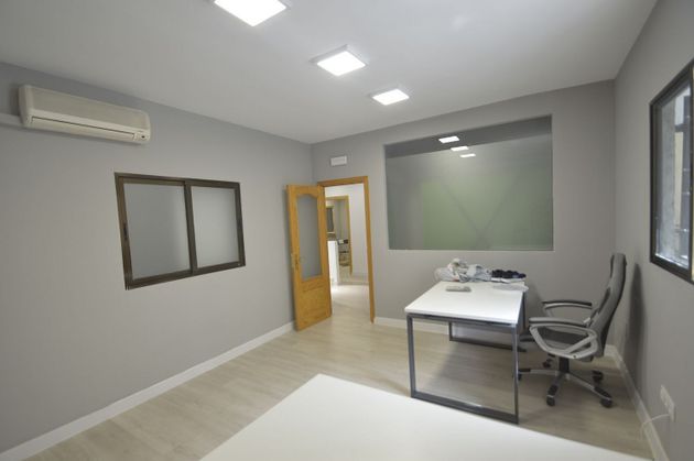 Foto 2 de Oficina en venda a Chopera amb aire acondicionat i calefacció