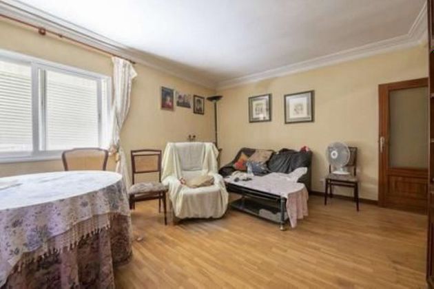 Foto 2 de Pis en venda a Tres Olivos - Valverde de 3 habitacions amb calefacció